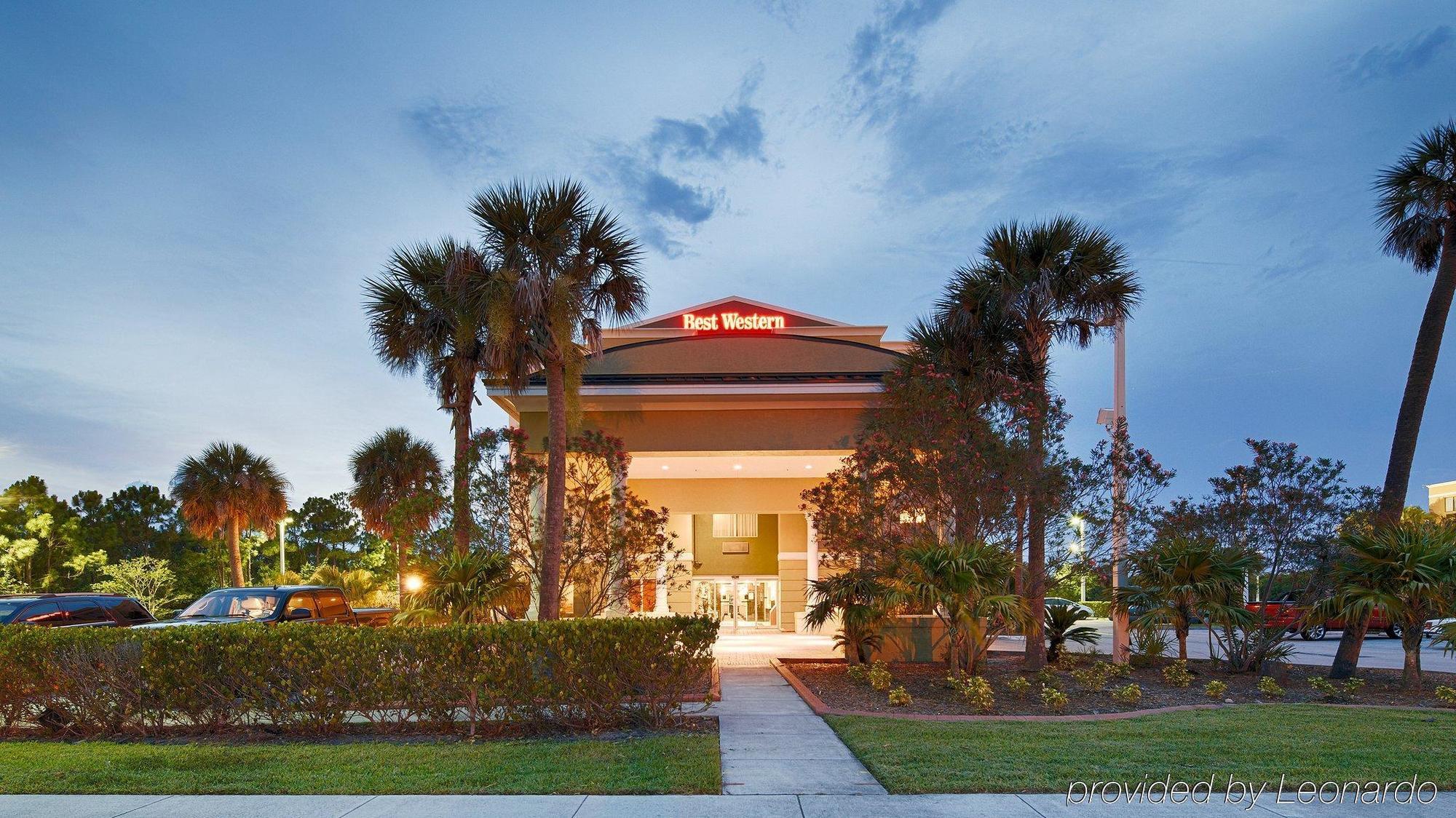Days Inn & Suites By Wyndham Fort Pierce I-95 Exterior foto